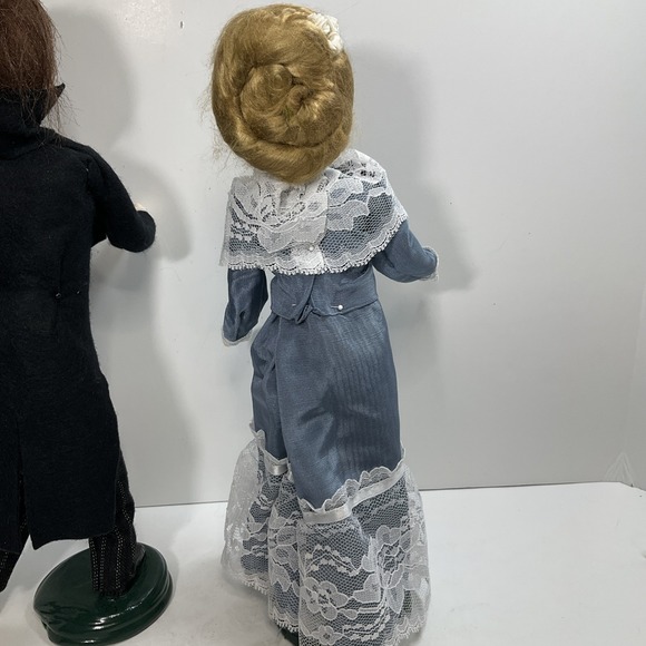 Byers Choice Christmas Carolers 1999 Victorian Dancing Couple - Picture 7 of 9